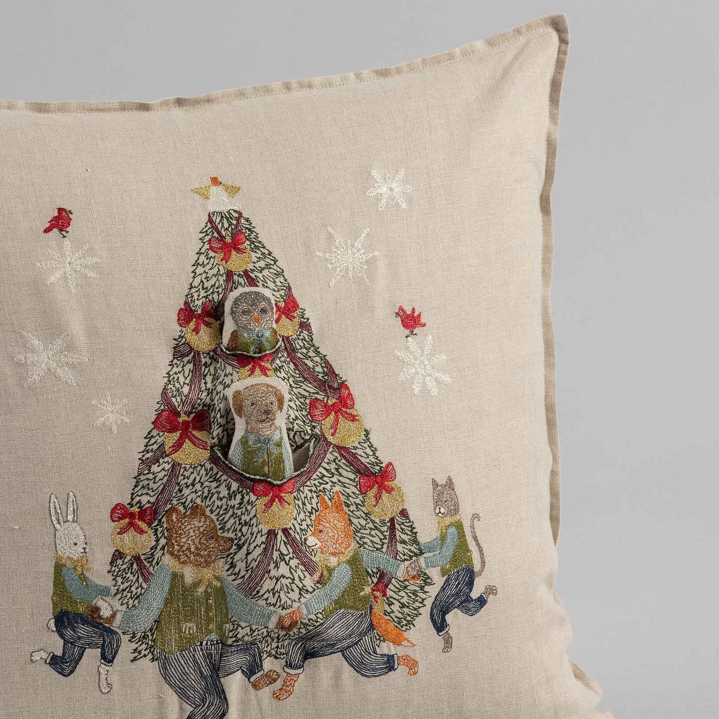 Rocking Christmas Tree Pocket Pillow: Pillow Cover with Insert
