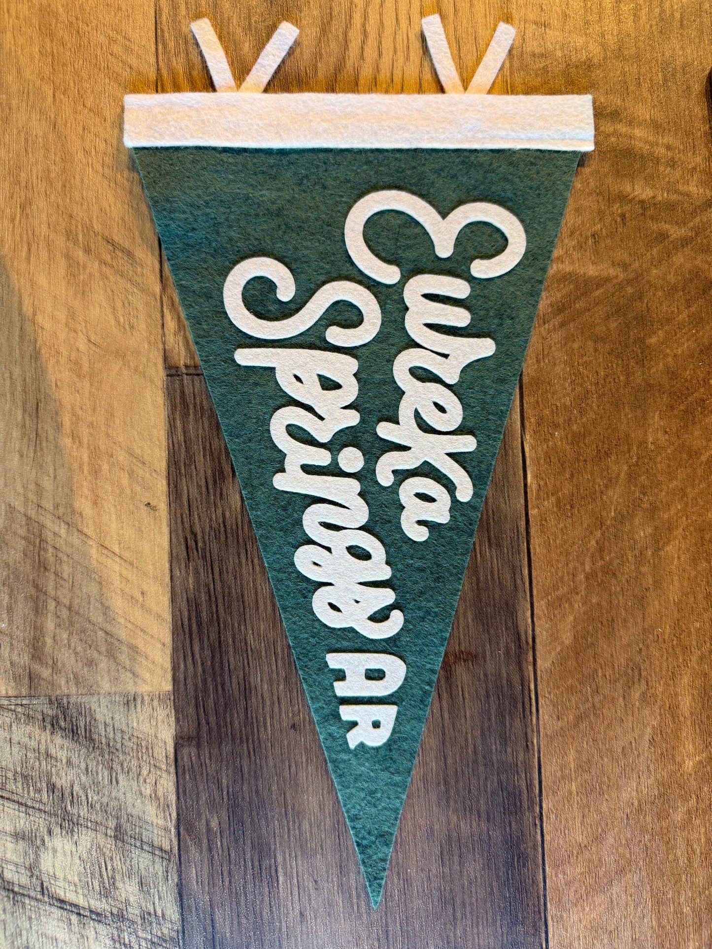 Eureka Springs, AR Vintage Style Pennant
