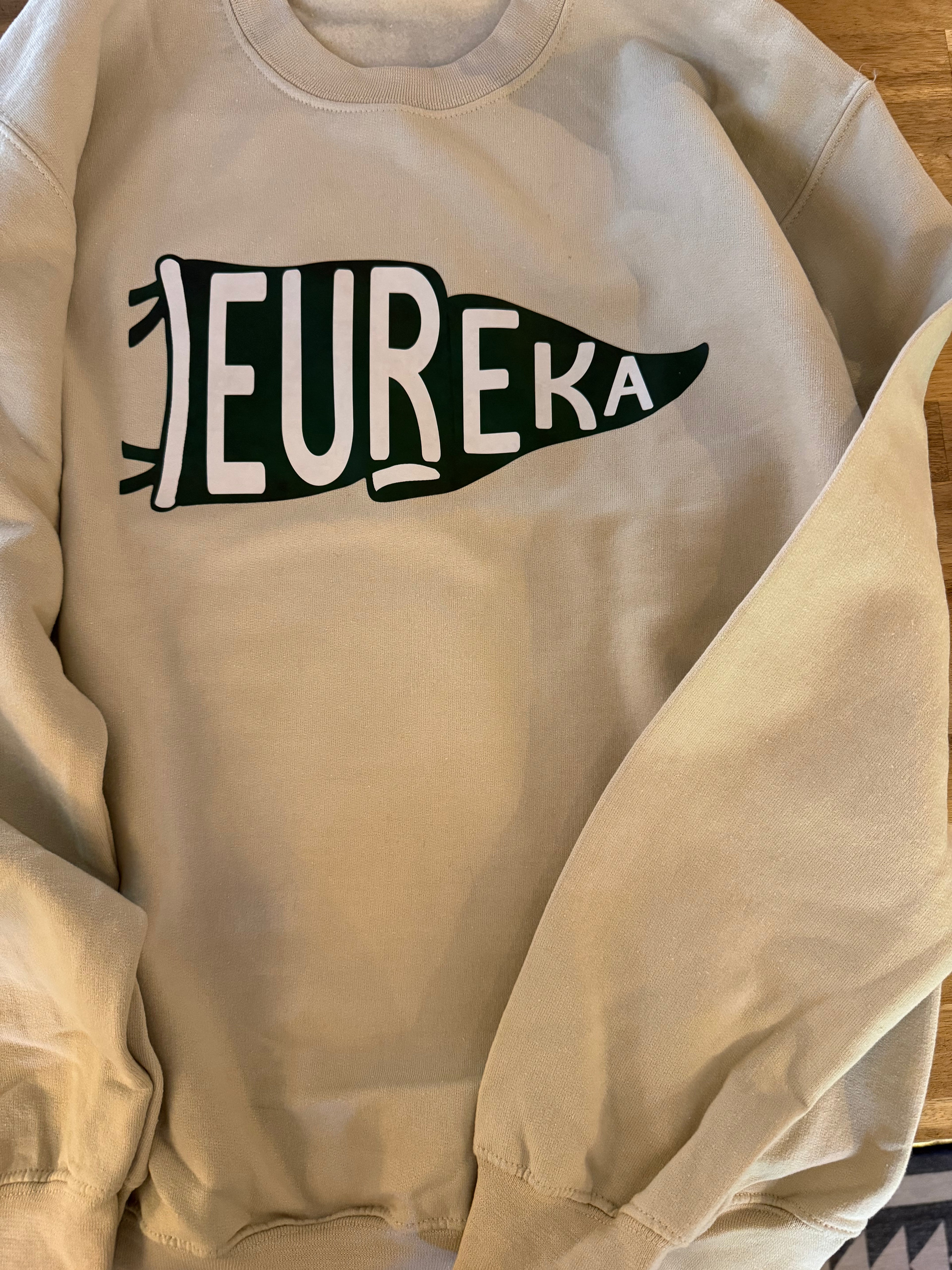 Vintage "Eureka" Sweatshirt
