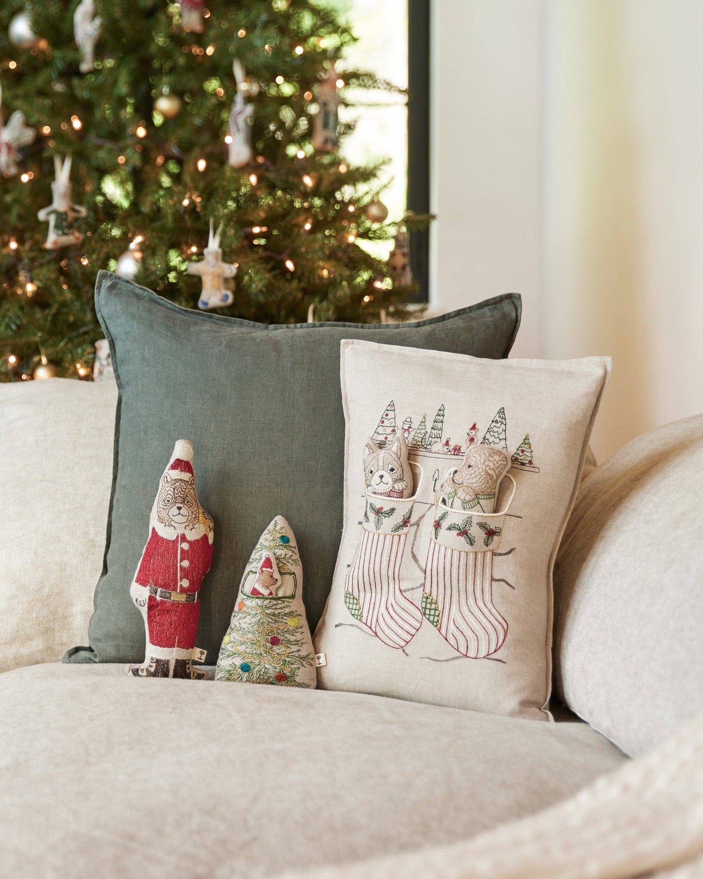 Embroidered Pocket Christmas Tree