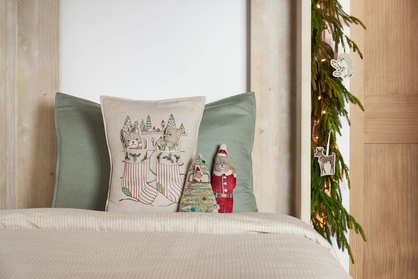 Embroidered Pocket Christmas Tree